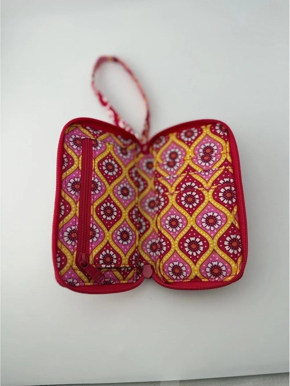 Vintage Y2K Vera Bradley Raspberry Fizz All in One Zip Around Wristlet Wallet